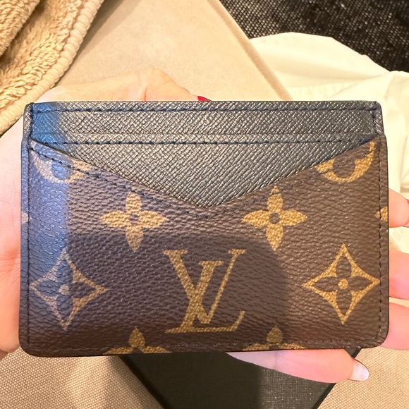 Louis Vuitton Monogram Neo Brown and Black Card Holder - Picture 5 of 10